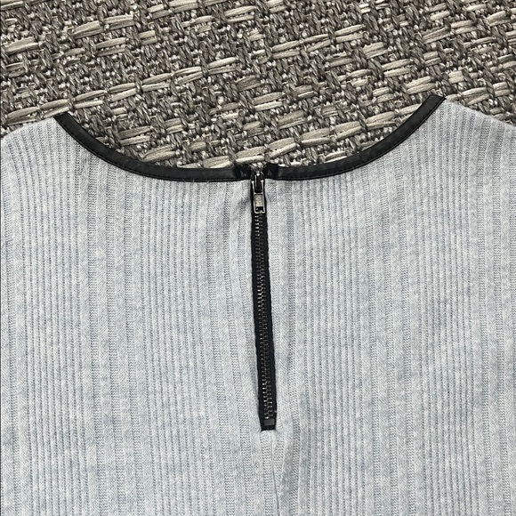 Suzy Shier | Blue Faux Leather Trim Hi-Low Top - Picture 5 of 10